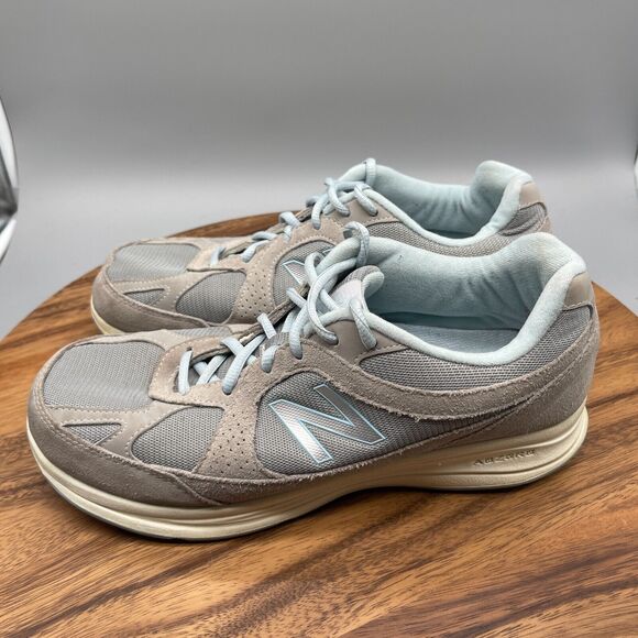 New Balance 877 Womens Shoes Size 11 2E Silver Blue Comfort Walking Sneakers - Picture 3 of 8